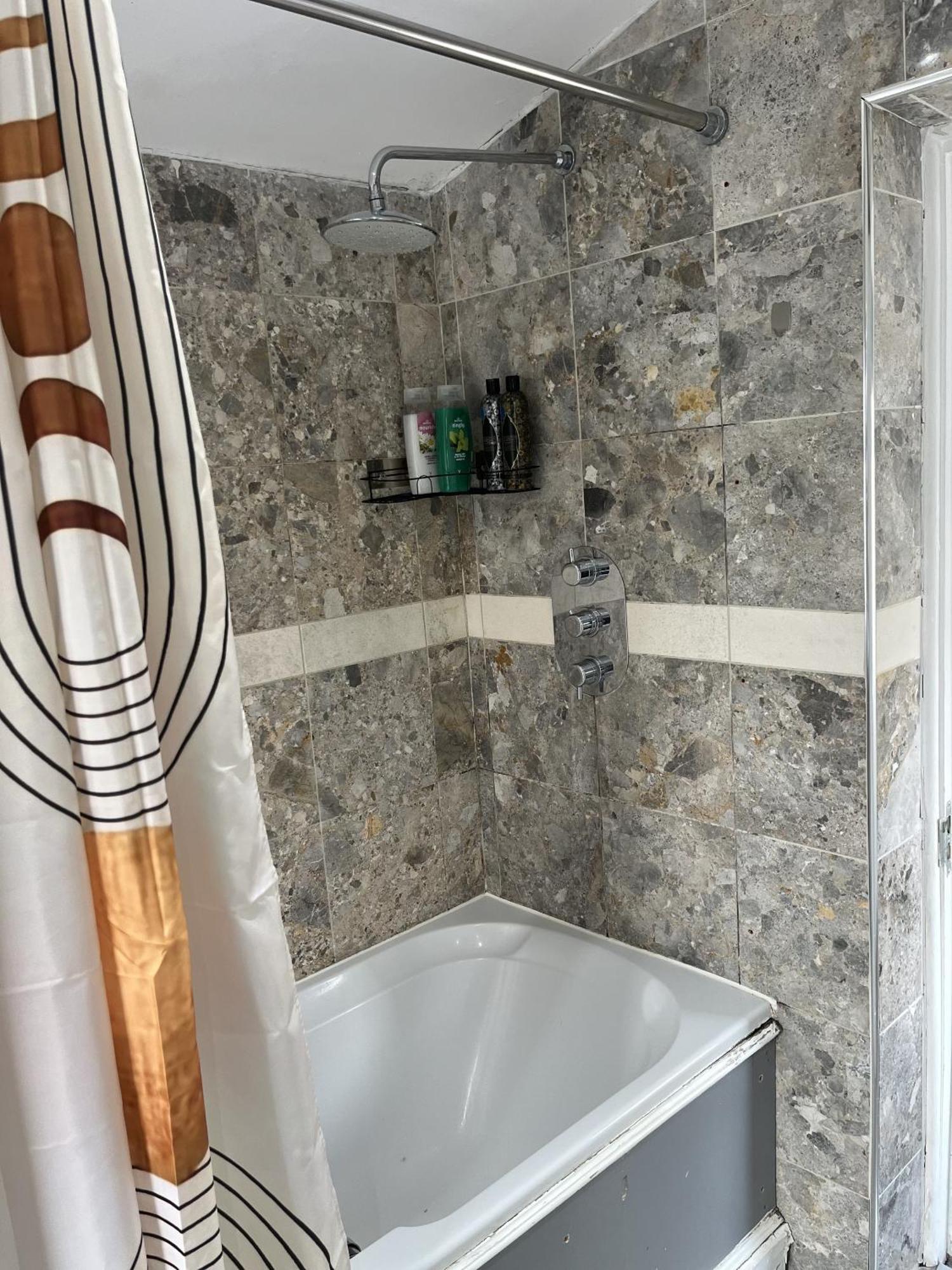 City Reach Retreat Spacious 4Bed House Startford Maryland Great Transport Links Londen Buitenkant foto
